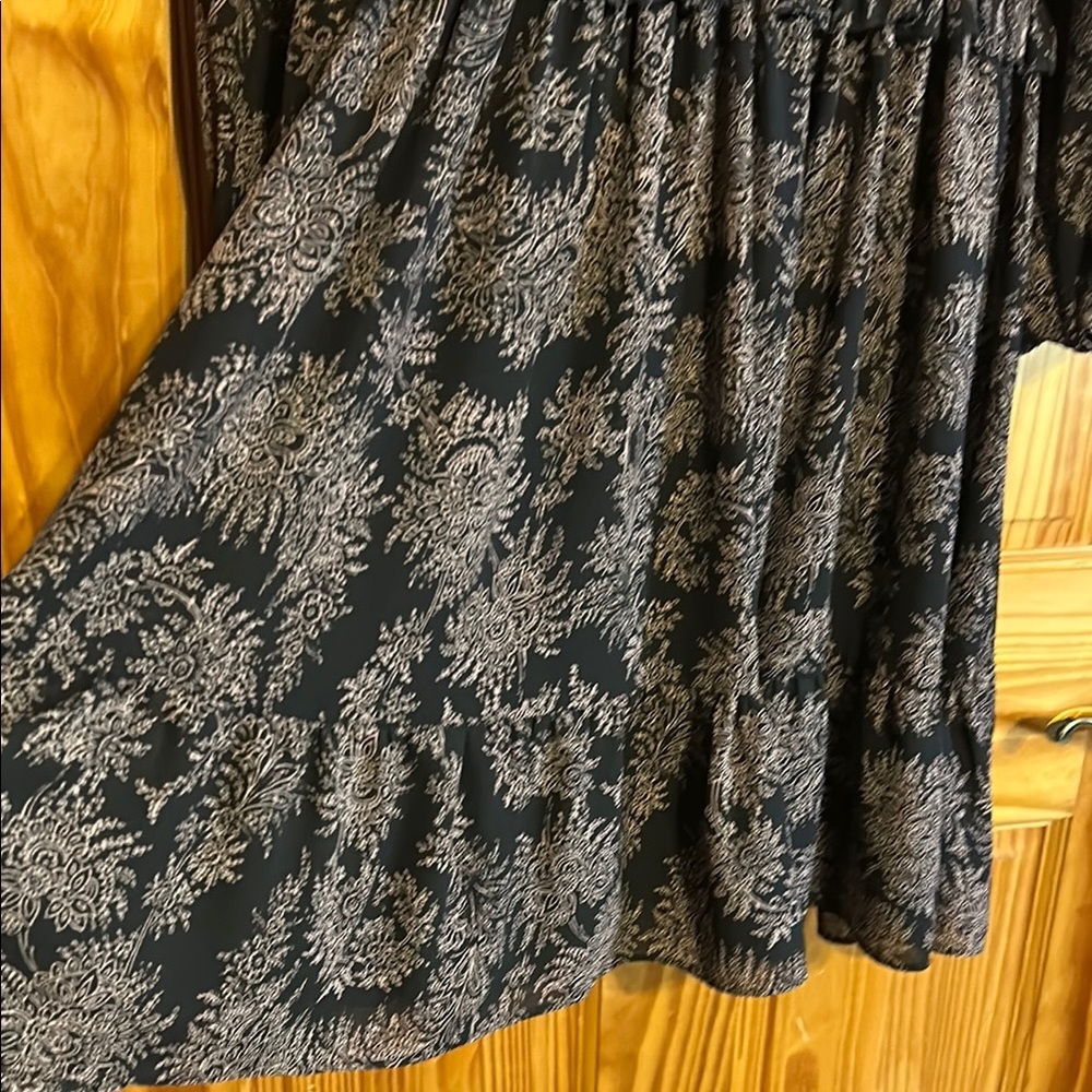 Ann Taylor Elegant Black Floral Dress - Picture 5 of 13